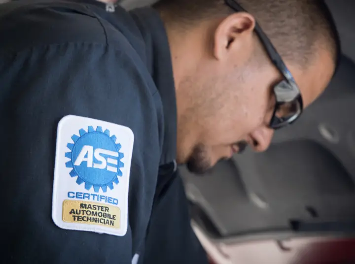 Pre-Owned ASE Test Prep and Study Guide: Covers Ase Areas A1-a8 Plus A9, G1  and L1, Ase Certified Mast Automobile Technician A1-a8, Plus A9, F1, G1